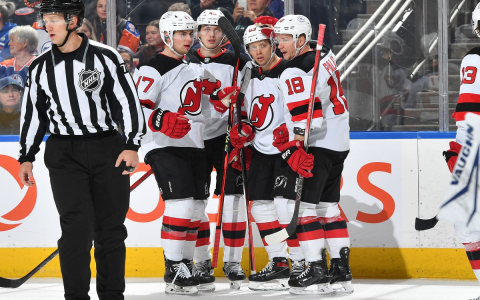 Eak Hockey Rules Explained:  A Simple Guide to Understanding the Game.